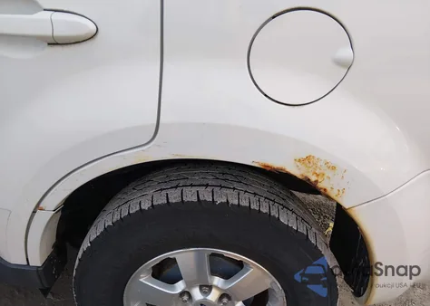 2011 Ford Escape Limited z USA, uszkodzony, nr VIN 1FMCU9EG6BKA91841